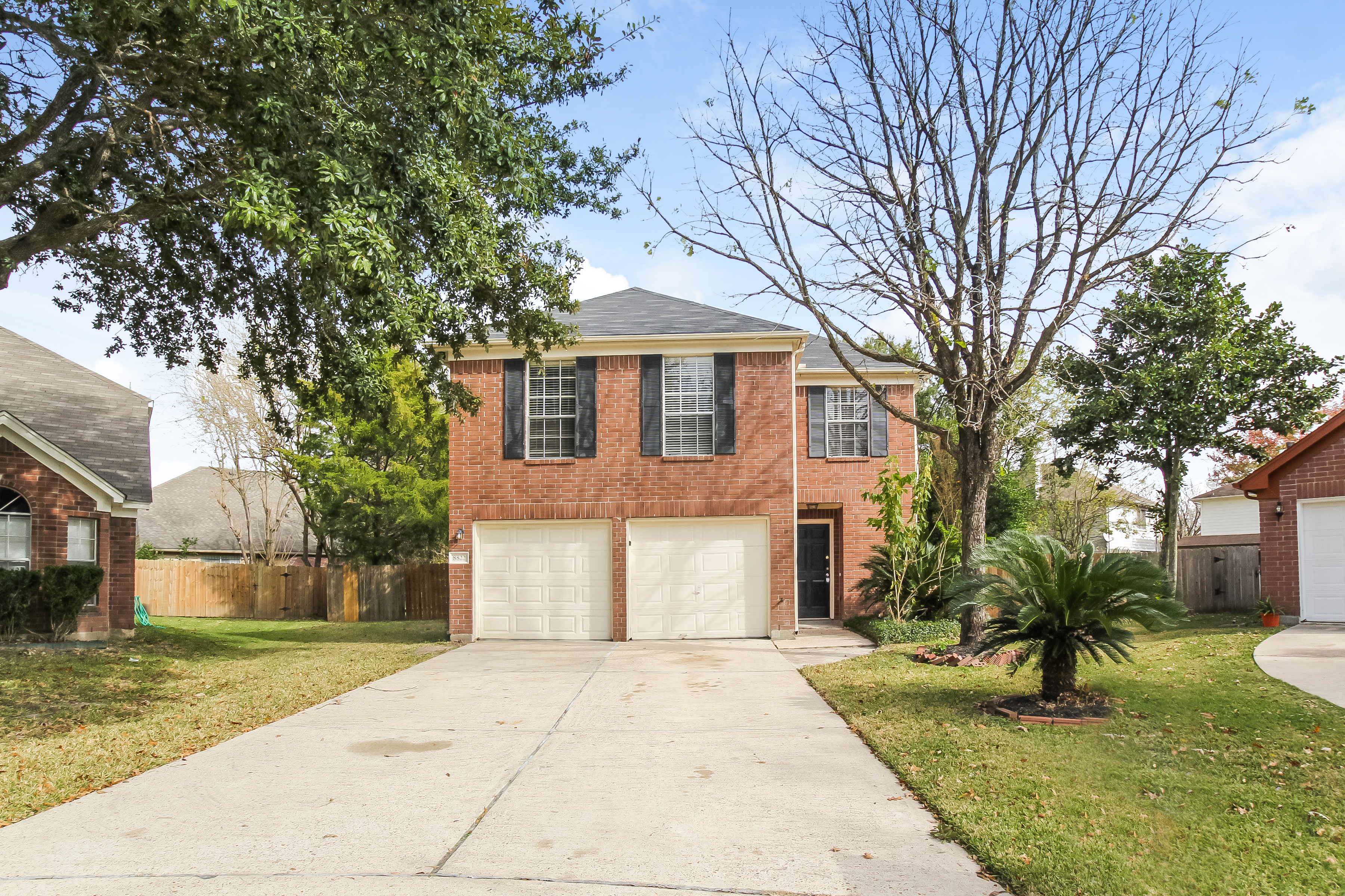 8822 Woodcamp Dr Houston, TX 77088